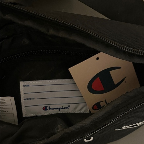 Champion Fanny Pack Belt Bag Black Embroidered Logo Adjustable Strap - Picture 4 of 6